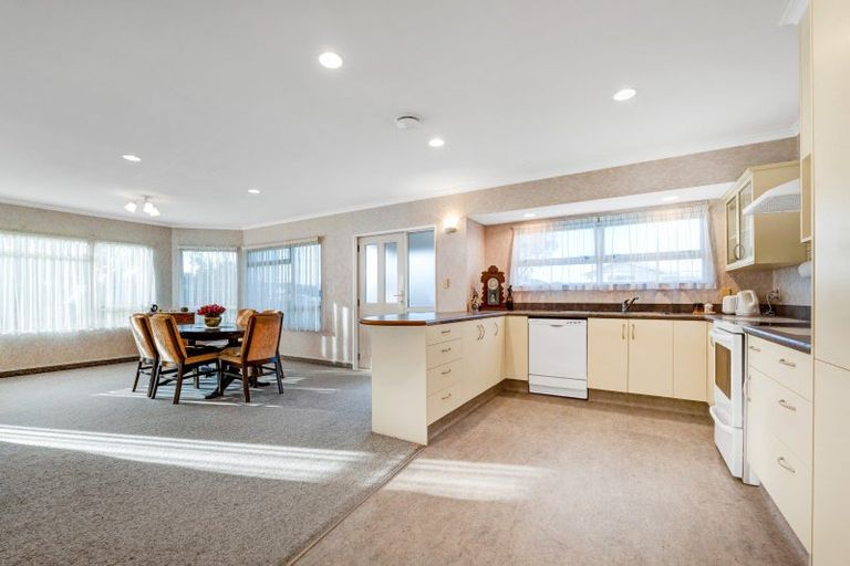 Photo of property in 164a Carrington Street, Lower Vogeltown, New Plymouth, 4310