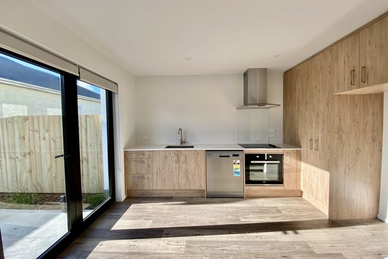 Photo of property in 3/52 Hills Road, Edgeware, Christchurch, 8013