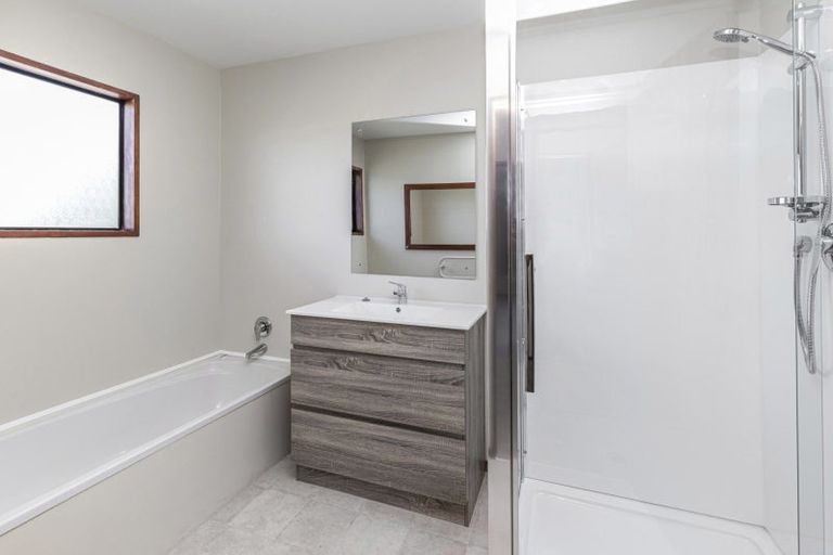 Photo of property in 15 Valerie Place, Redwood, Christchurch, 8051