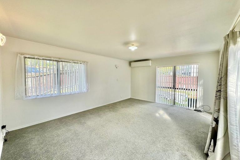 Photo of property in 18 Banyan Drive, Totara Heights, Auckland, 2105