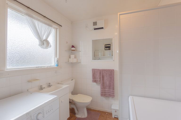 Photo of property in 70 Bamborough Street, Richmond, Invercargill, 9810