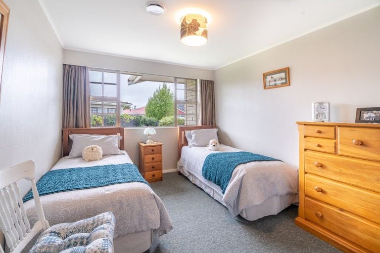 Photo of property in 2 Hamilton Avenue, Winton, 9720