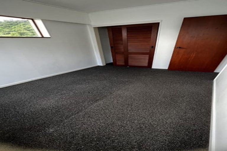 Photo of property in 2/11 Eagle Street, Karori, Wellington, 6012