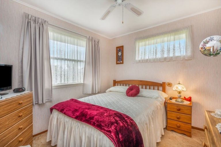 Photo of property in 17 Pryce Place, Silverdale, Hamilton, 3216