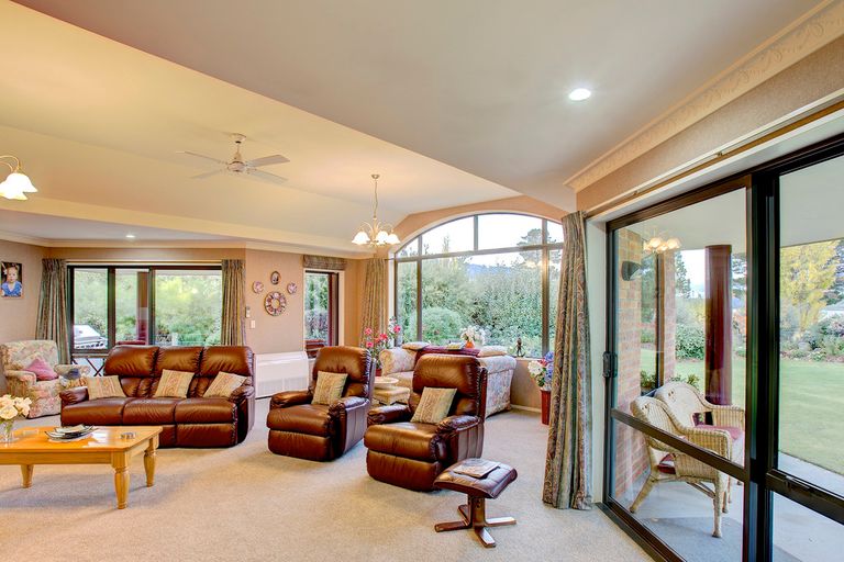 Photo of property in 2 Bell Avenue, Cromwell, 9310