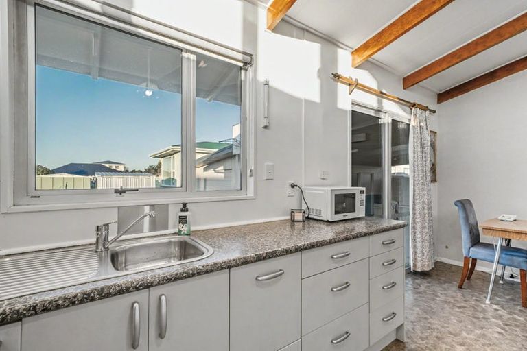 Photo of property in 4 Highfield Terrace, Newfield, Invercargill, 9812