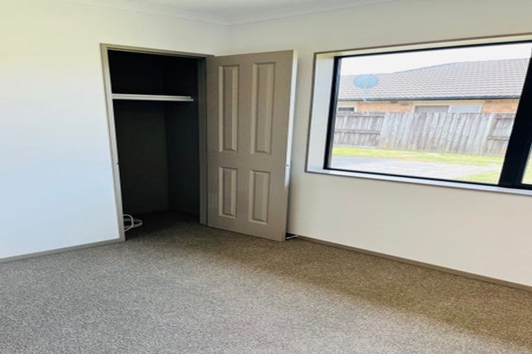 Photo of property in 25 Grabella Place, Papamoa Beach, Papamoa, 3118