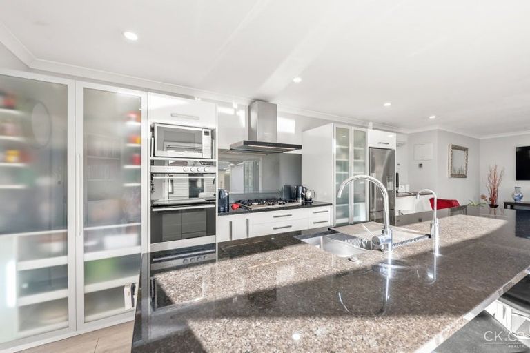 Photo of property in 4 Lockett Street, Waterloo, Lower Hutt, 5011