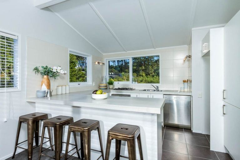 Photo of property in 60 Channel View Road, Campbells Bay, Auckland, 0630