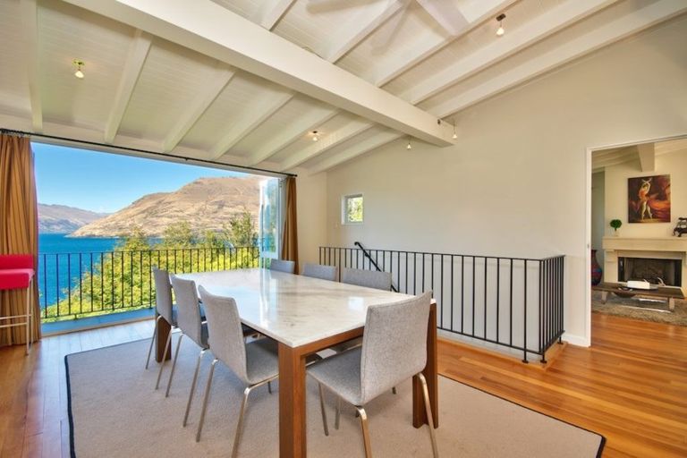 Photo of property in 6 Matau Place, Fernhill, Queenstown, 9300