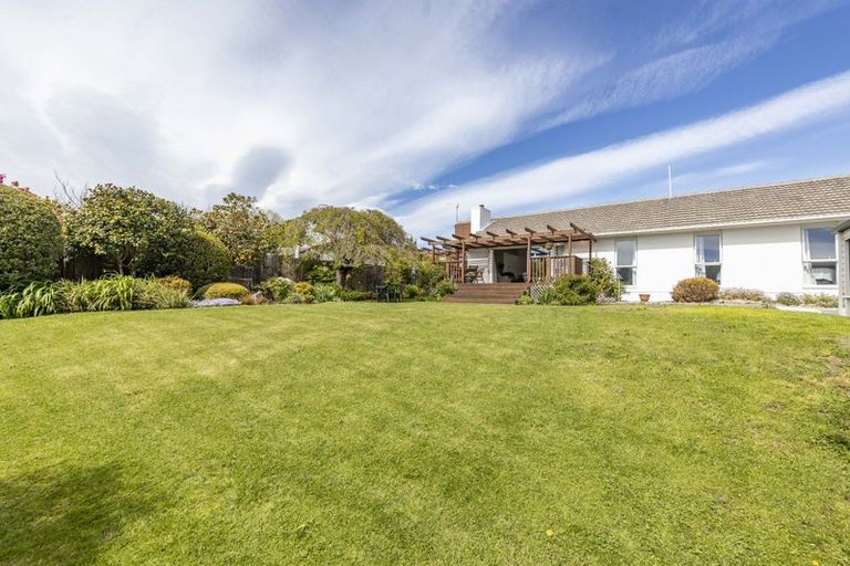 Photo of property in 4b Canberra Place, Redwood, Christchurch, 8051