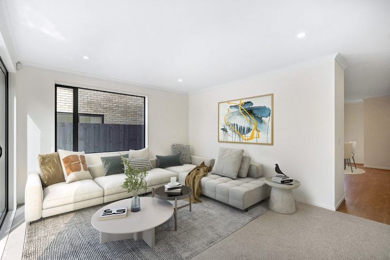 Photo of property in 30 Te Aniwaniwa Terrace, Albany, Auckland, 0632