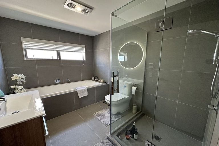 Photo of property in 3 Roa Avenue, Hobsonville, Auckland, 0616