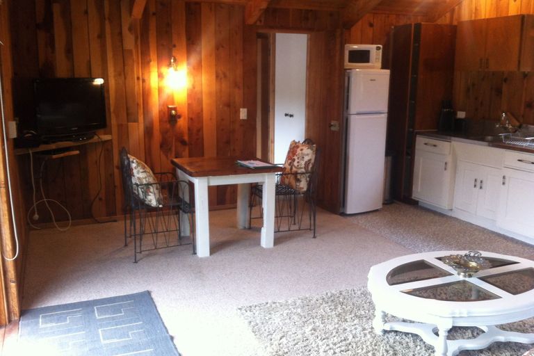 Photo of property in 82 Maungatawhiri Road, Raglan, 3295