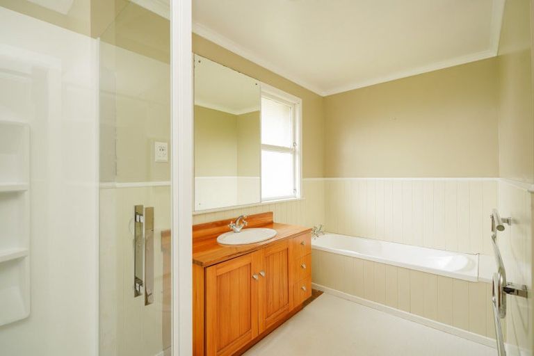 Photo of property in 40 Whyte Road, Happy Valley, Tuatapere, 9691