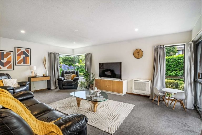 Photo of property in 16 Lancewood Drive, Halswell, Christchurch, 8025