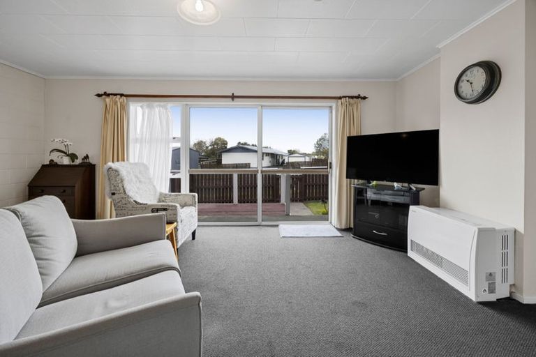 Photo of property in 1/1 Gardenia Avenue, Bell Block, New Plymouth, 4312