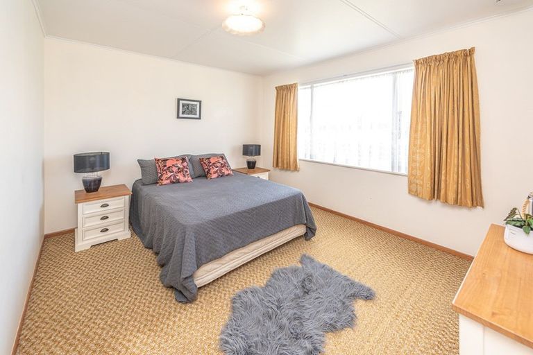 Photo of property in 4 Mosston Road, Castlecliff, Whanganui, 4501