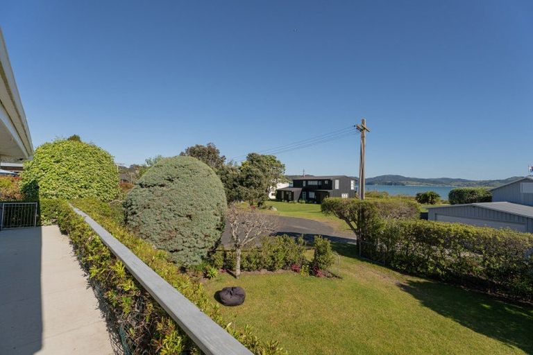 Photo of property in 14 Endeavour Place, Cooks Beach, Whitianga, 3591