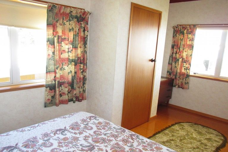 Photo of property in 48 Moana Drive, Mahia, 4198