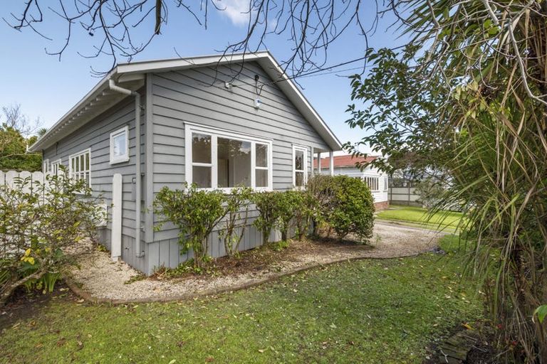 Photo of property in 2/59 Aramoana Avenue, Devonport, Auckland, 0624
