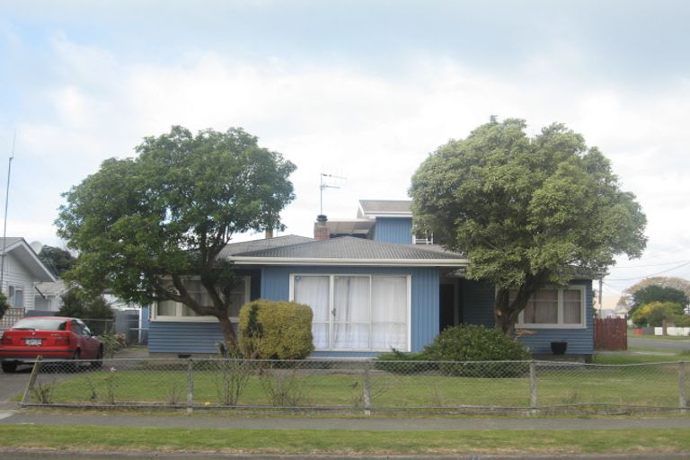 Photo of property in 50 Bright Crescent, Maraenui, Napier, 4110