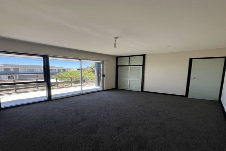 Photo of property in 25 Bucknell Street, Sockburn, Christchurch, 8042