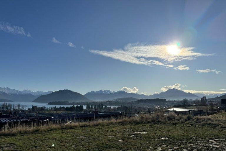 Photo of property in Meadowstone Alpha Series, 2 Petalite Lane, Wanaka, 9305