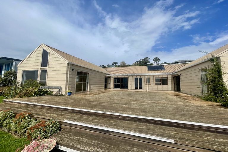 Photo of property in 14 The Cliffs, Britannia Heights, Nelson, 7010