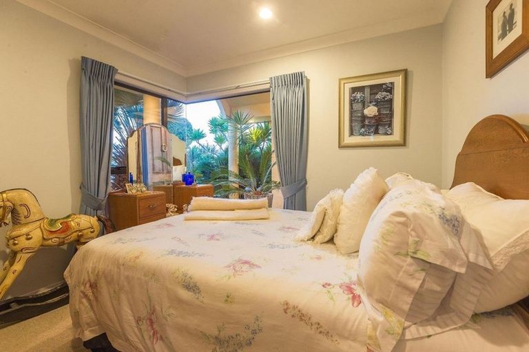 Photo of property in 62 Keywella Drive, Conifer Grove, Takanini, 2112