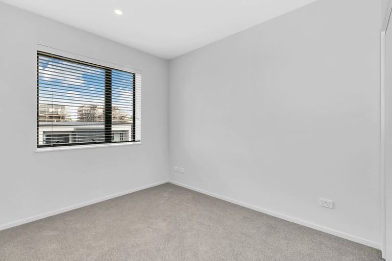 Photo of property in 202/2b Matatiki Street, Northcote, Auckland, 0627