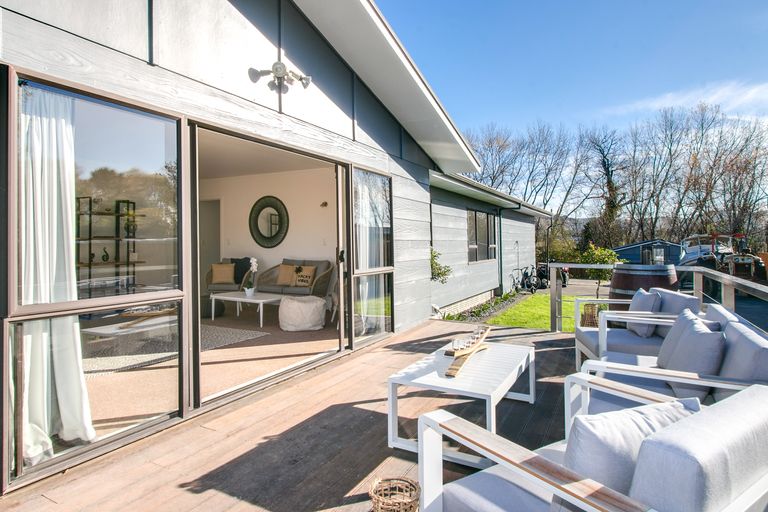 Photo of property in 15 Gillies Crescent, Waimarama, Havelock North, 4294