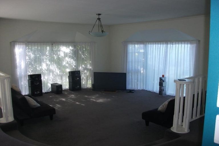 Photo of property in 29 The Crowsnest, Whitby, Porirua, 5024
