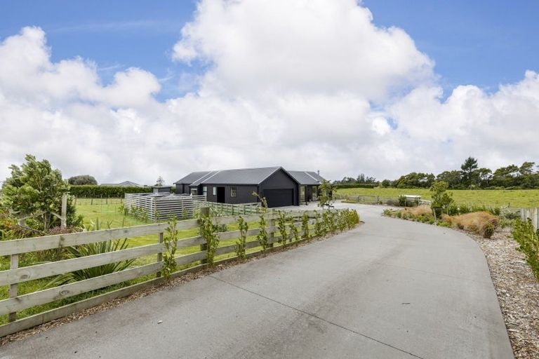 Photo of property in 589 Kent Road, Korito, New Plymouth, 4371