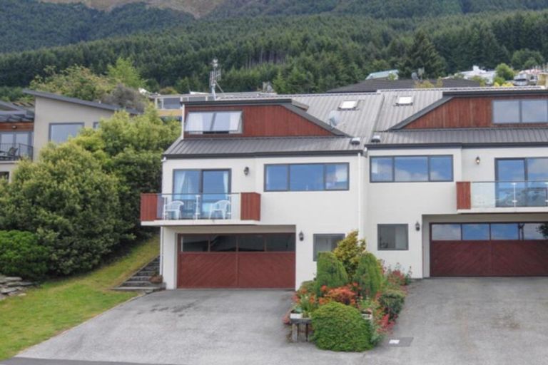 Photo of property in 142a Fernhill Road, Fernhill, Queenstown, 9300