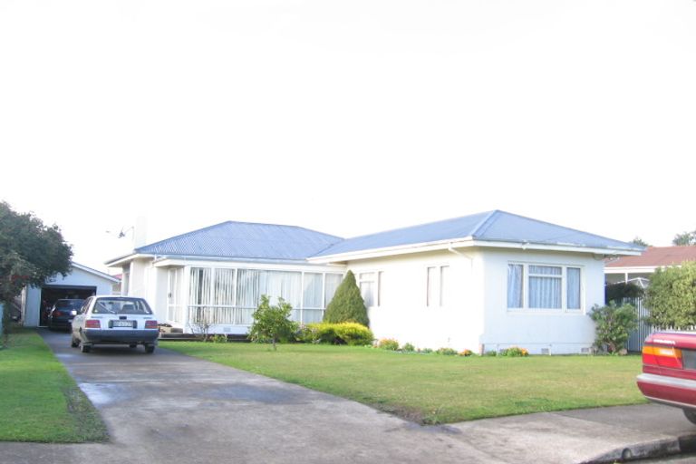 Photo of property in 220 Tudor Avenue, Mayfair, Hastings, 4122