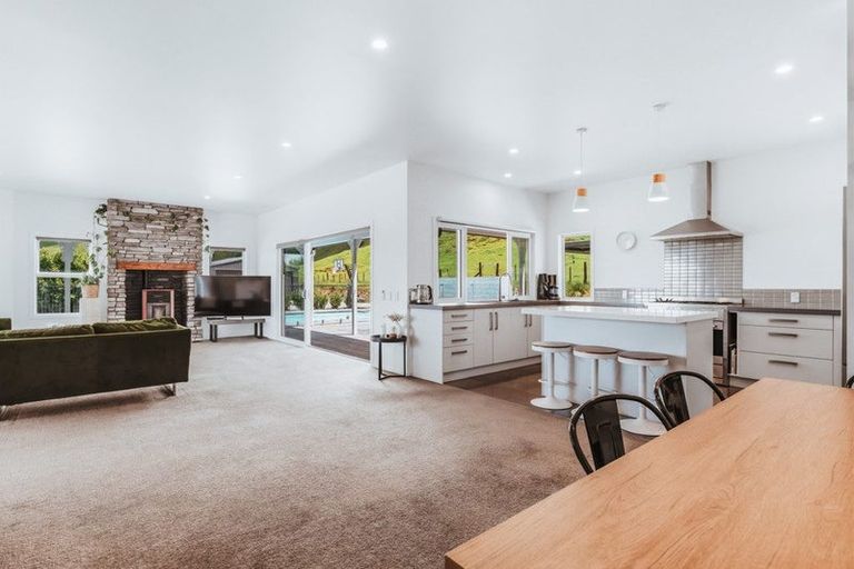 Photo of property in 40 Grant Road, Kinloch, Taupo, 3385