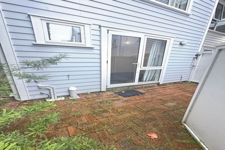 Photo of property in Pirie Street Townhouses, 20/35 Pirie Street, Mount Victoria, Wellington, 6011