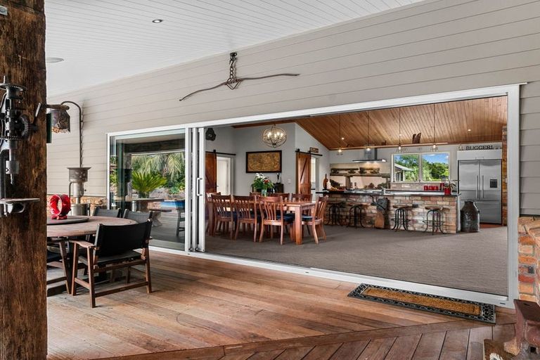 Photo of property in 632 Kara Road, Kokopu, Whangarei, 0179