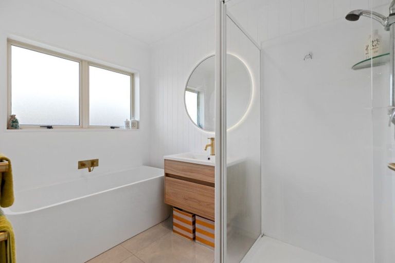 Photo of property in 3 Hinton Place, Pyes Pa, Tauranga, 3112