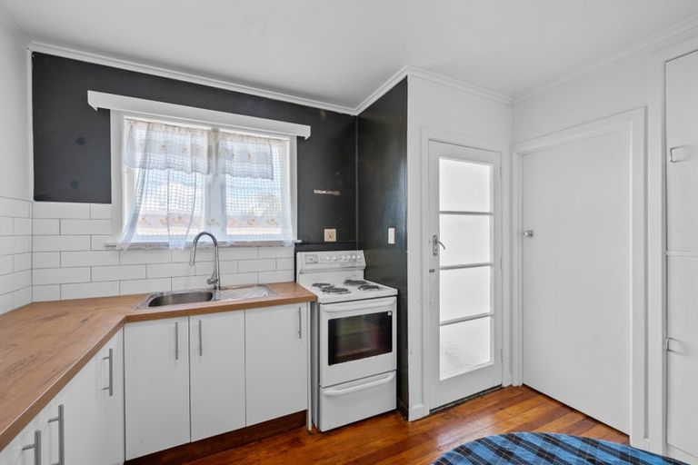 Photo of property in 29 Beaubank Road, Kelston, Auckland, 0602