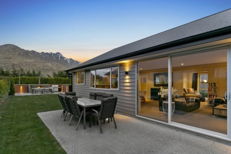 Photo of property in 4 Hanbury Lane, Lower Shotover, Queenstown, 9371