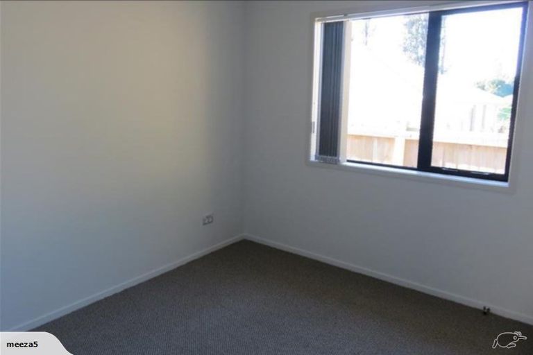 Photo of property in 12a Frederick Place, Whalers Gate, New Plymouth, 4310