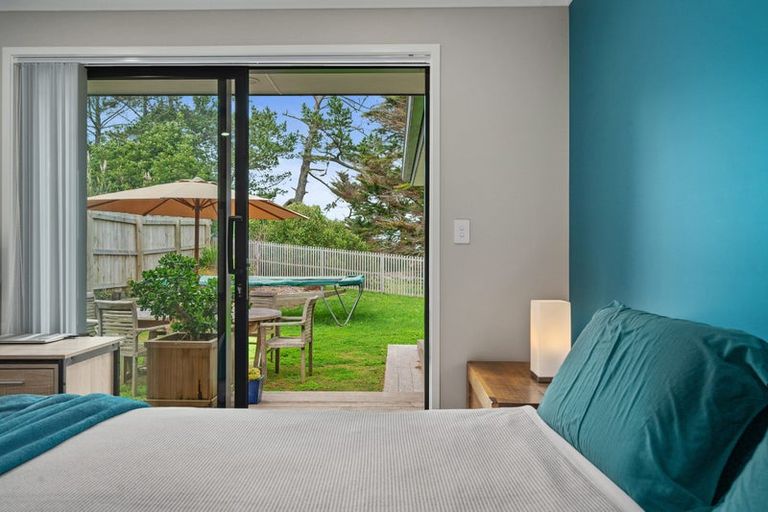 Photo of property in 19 Kawariki Road, Helensville, 0800