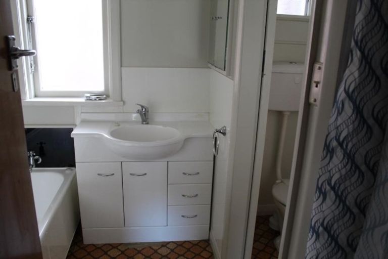 Photo of property in 47 Keeling Street, West End, Palmerston North, 4412