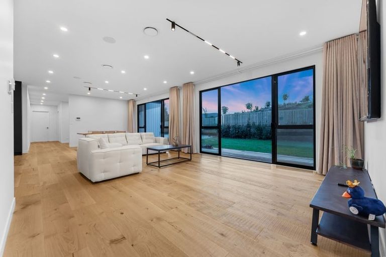 Photo of property in 6 Peet Row, Pokeno, 2471