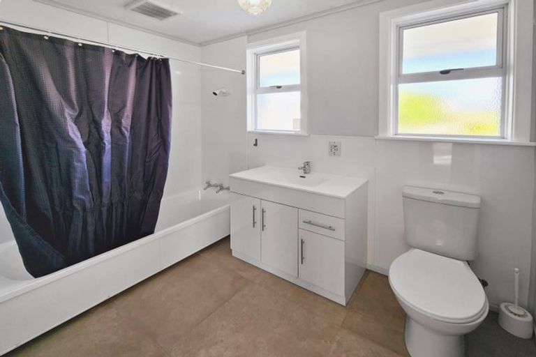 Photo of property in 66 Gloucester Street, Greenmeadows, Napier, 4112