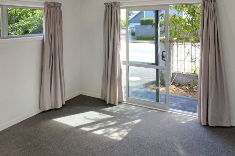 Photo of property in 72a Springfield Road, St Albans, Christchurch, 8014