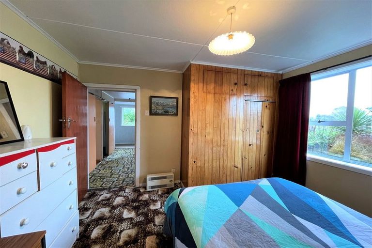 Photo of property in 7 Burns Street, Owaka, 9535