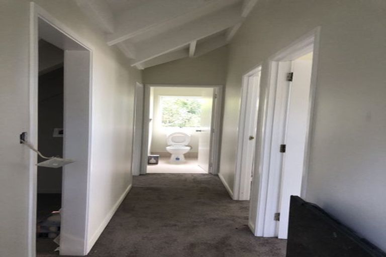 Photo of property in 30 Darcy Place, Massey, Auckland, 0614